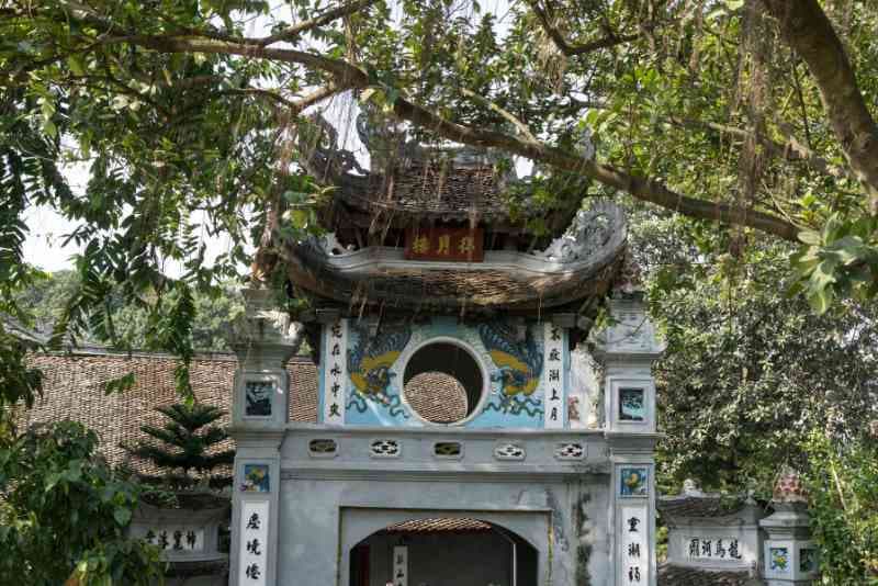 Ngoc Son Temple