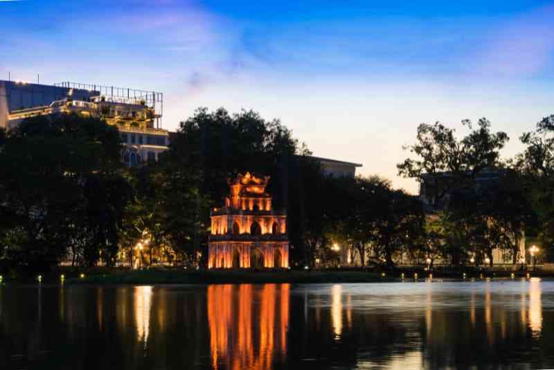 Hoan Kiem Lake