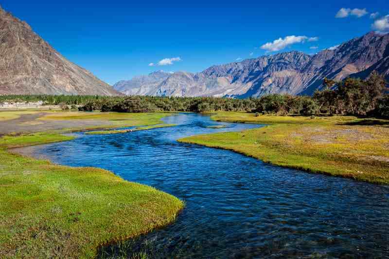 Kashmir Family Retreat: 6 Nights in the Paradise Valley