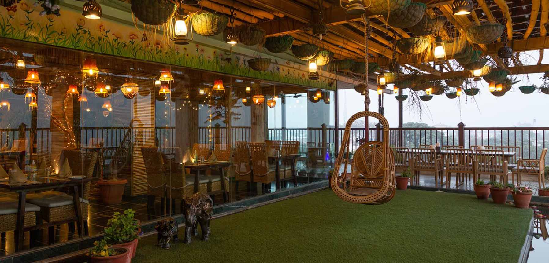 Sitting Elephant – A pretty spot for dining