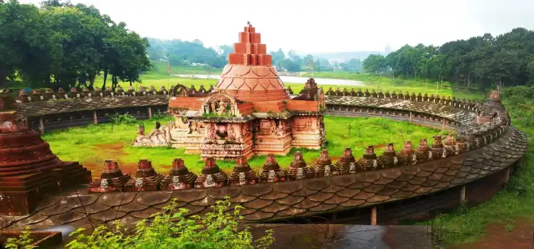 best hill stations in mp