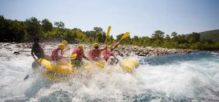 river rafting in rishikesh