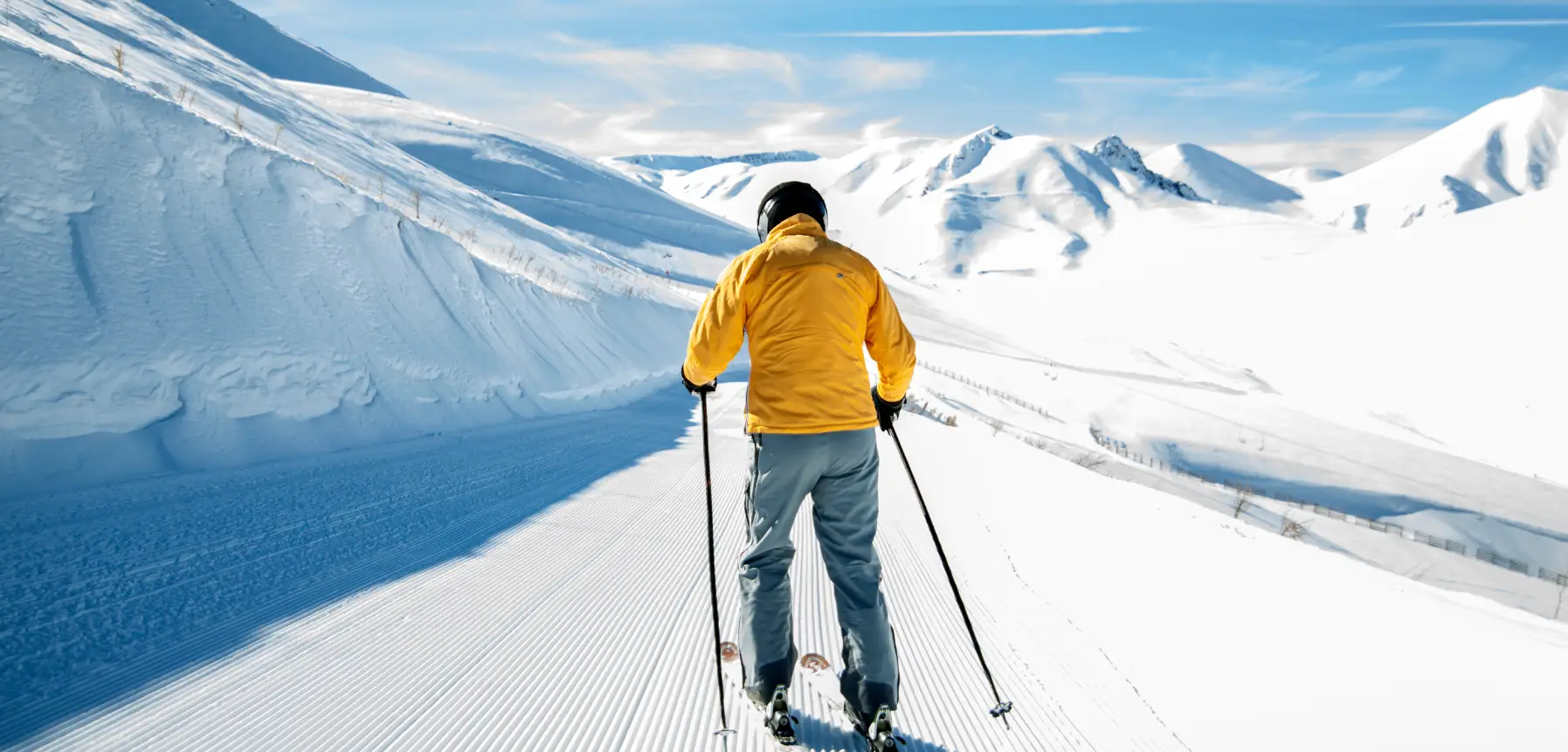 skiing in gulmarg cost