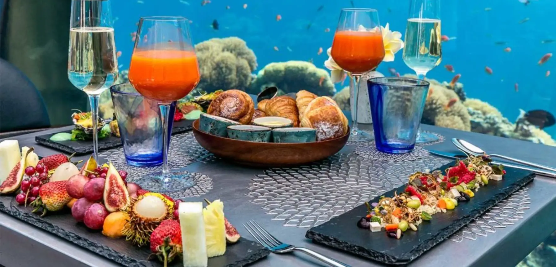 Ithaa Undersea Restaurant Maldives 