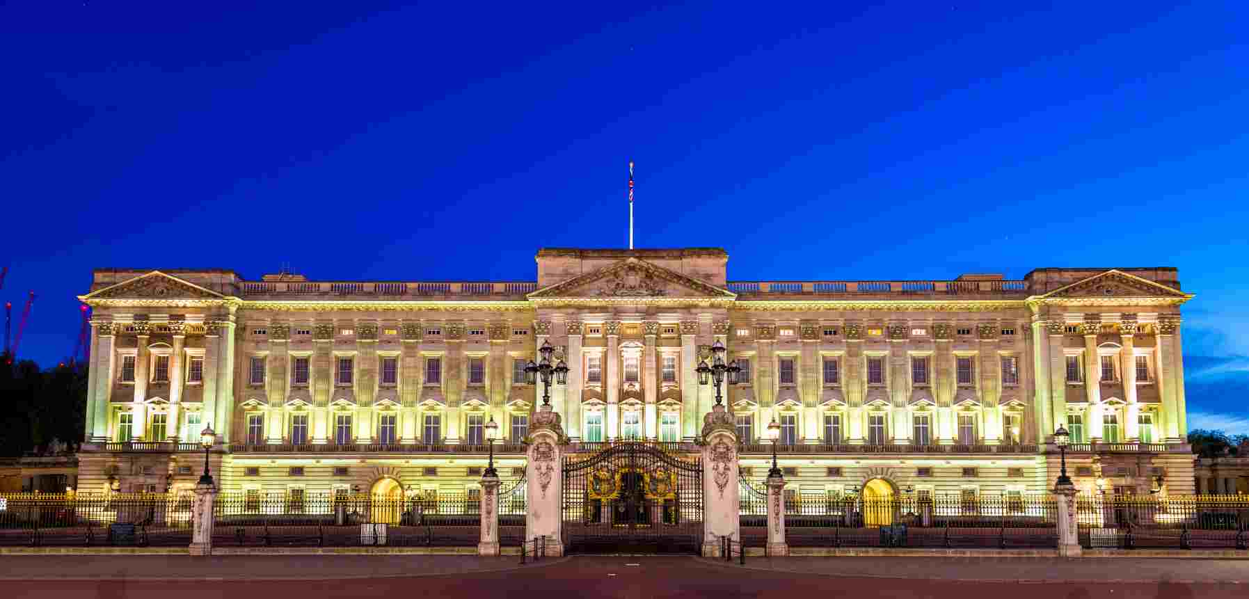 Visit Buckingham Palace
